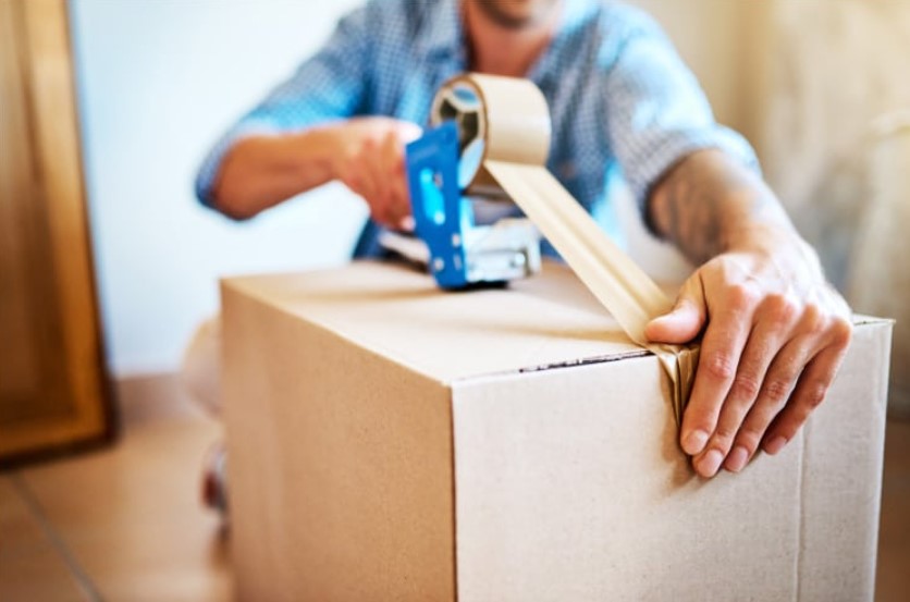 How to Safely Pack Your Belongings for Moving Day